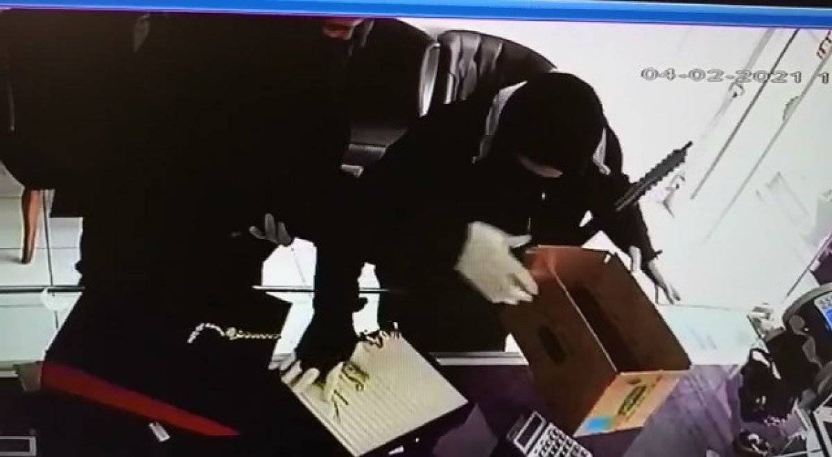 Bursa'da kuyumcudan silahlı soygun