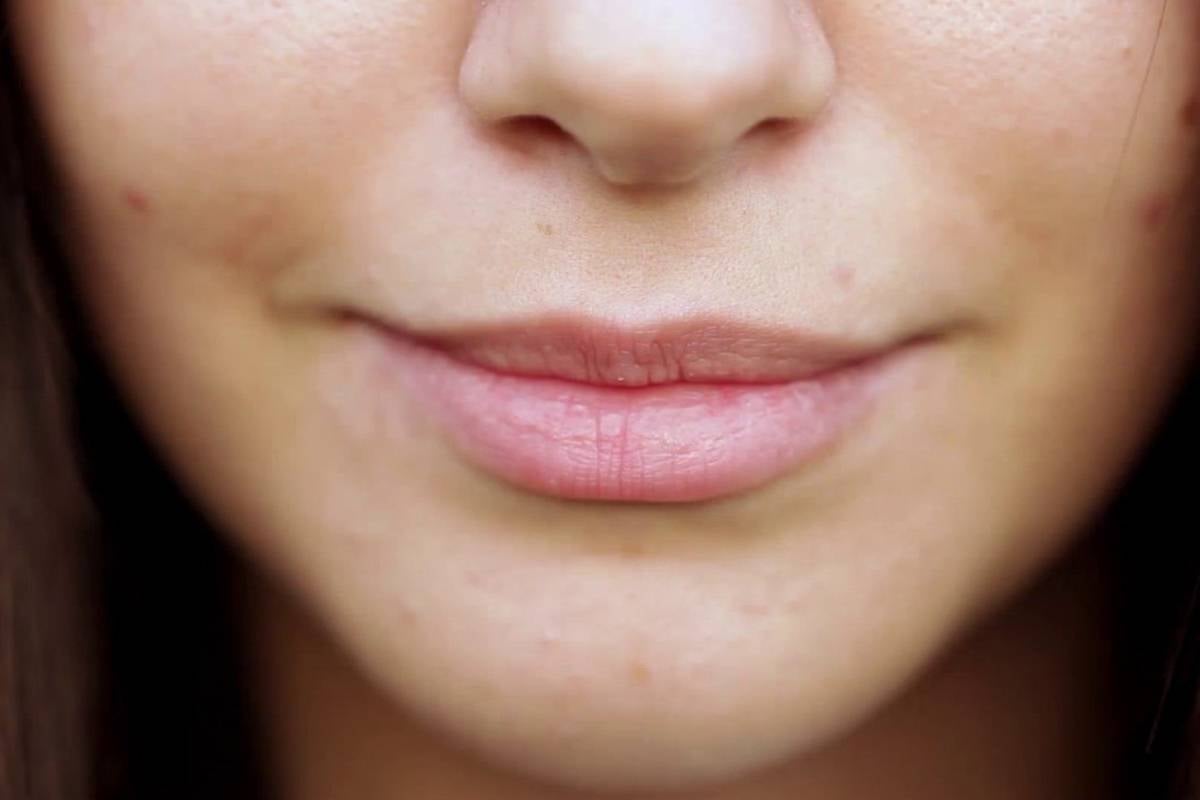 Yüzünüzün yaşlanmaya başladığını gösteren 8 işaret