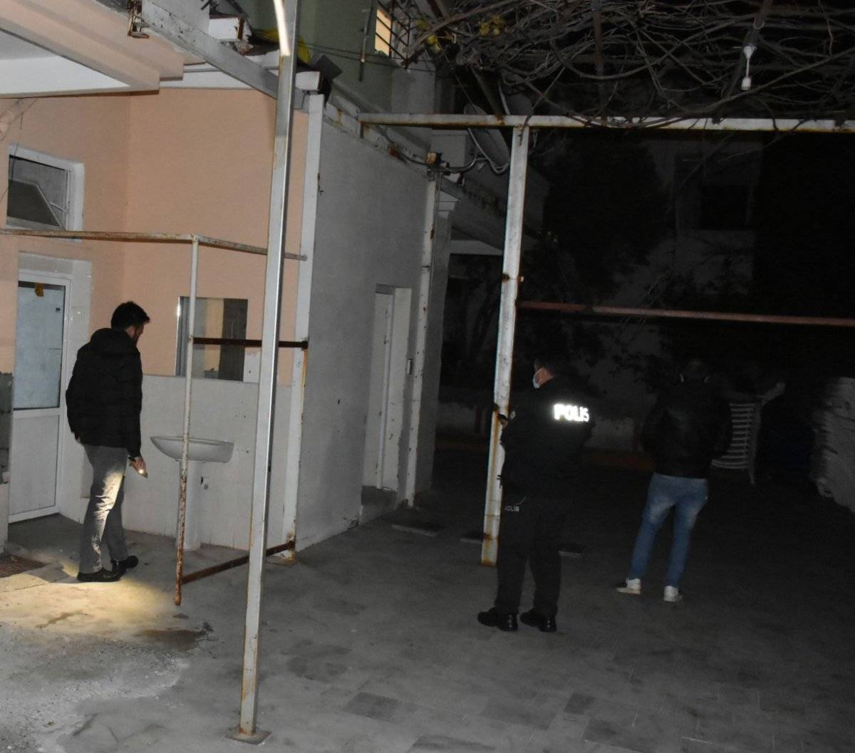 Muğla'da tartıştığı babasını bıçaklayarak öldürdü