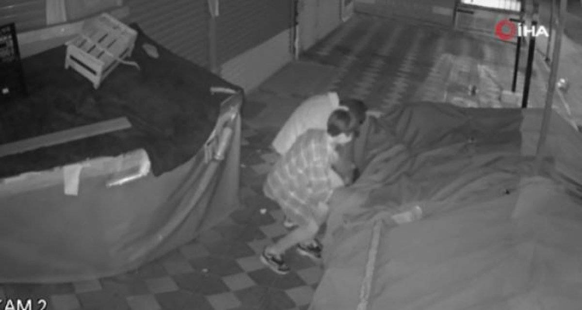 Arnavutköy'de büyüklerin hırsızlığını, küçük çocuklar önledi