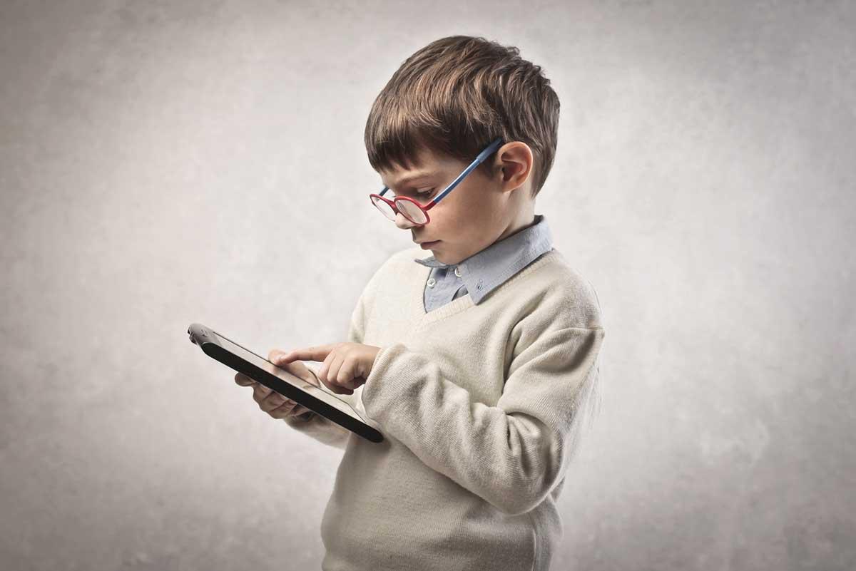 Çocuklarda ekran süresini yaşın 10 katı dakika olarak belirleyin
