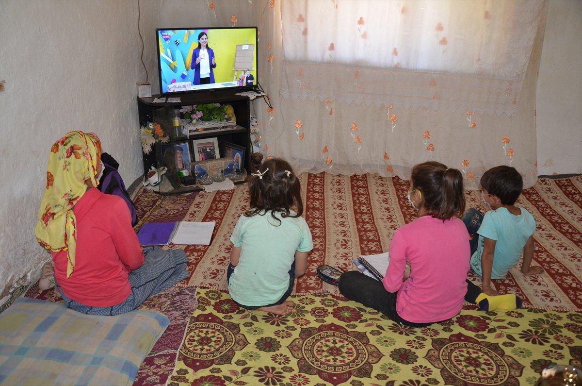 MEB'den ilkokul ve ortaokullarda yüz yüze eğitimin ayrıntıları