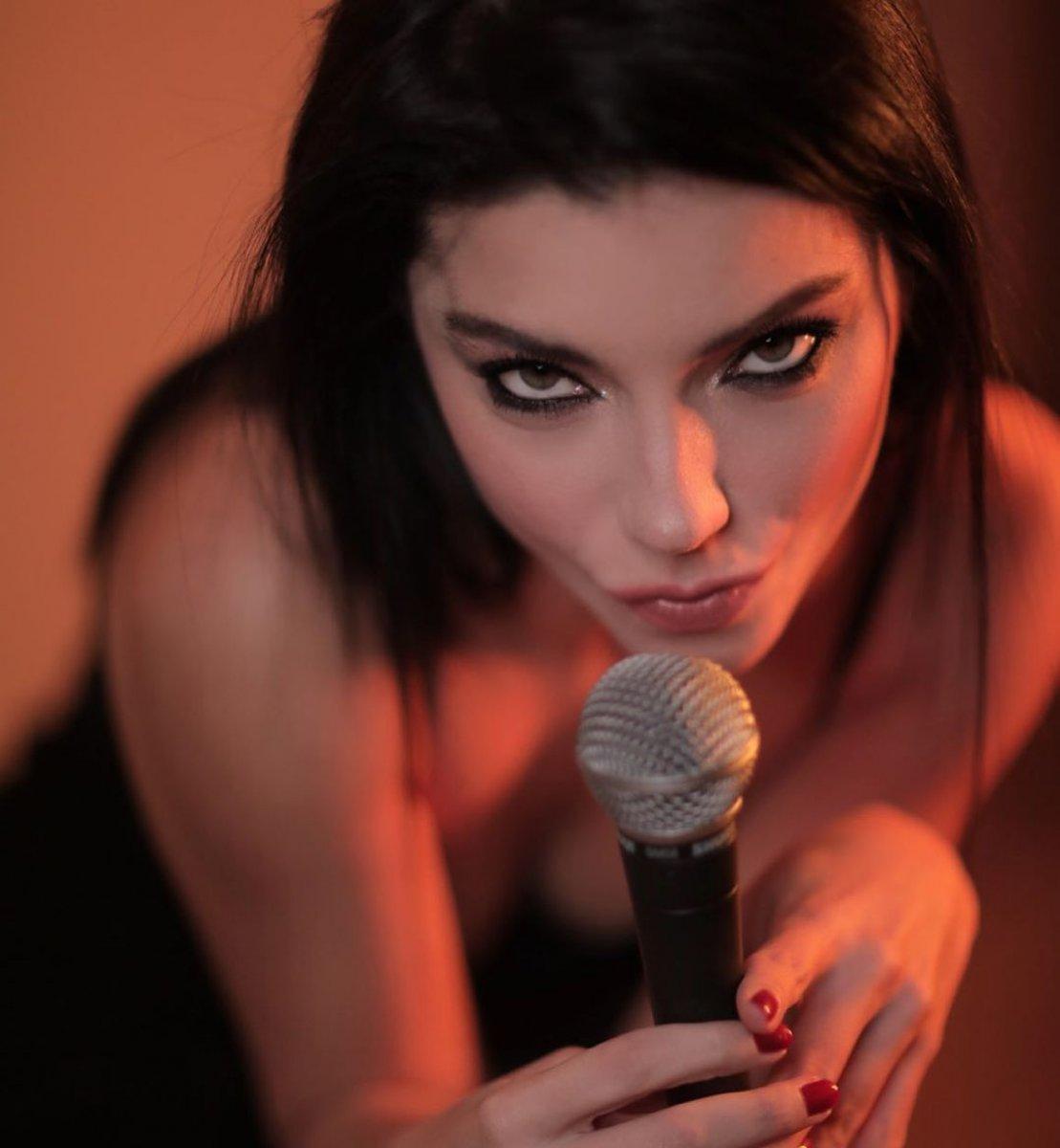 Merve Boluğur: Eve gelen erkek cinsellik ister