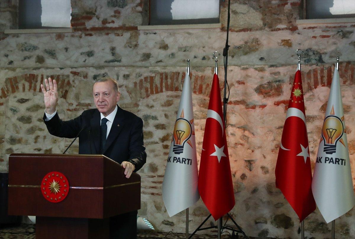 Cumhurbaşkanı Erdoğan, annelerin önemine vurgu yaptı