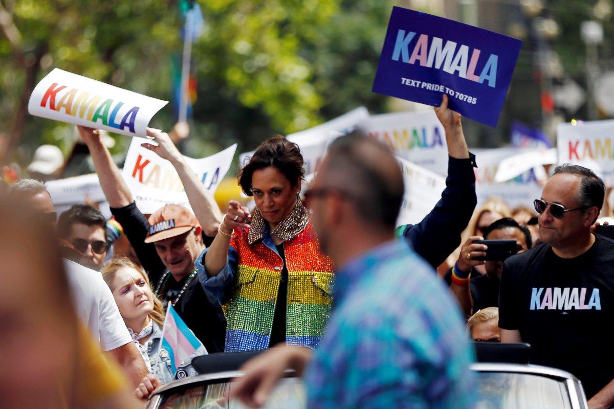 Biden'dan LGBT'liler için muhtıra