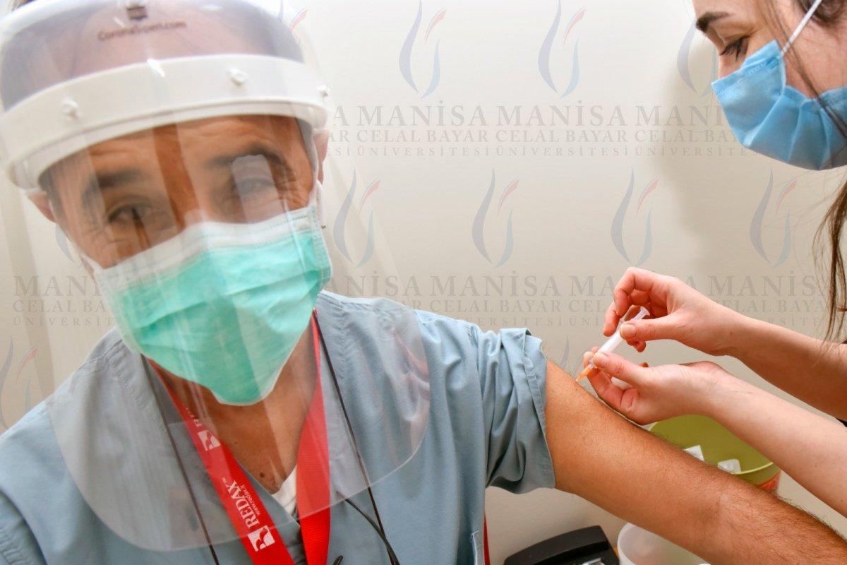 CoronaVac aşı koruyuculuğu ve güvenliği ara sonuçları yayınlandı