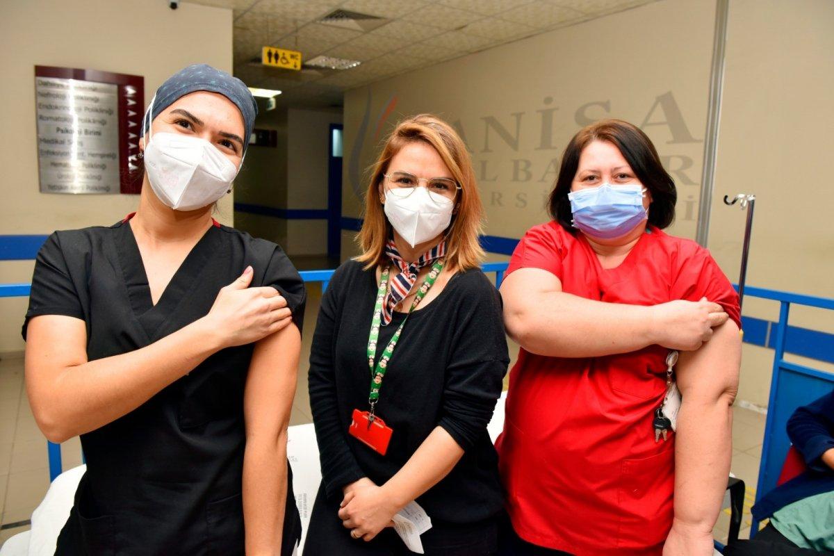 CoronaVac aşı koruyuculuğu ve güvenliği ara sonuçları yayınlandı