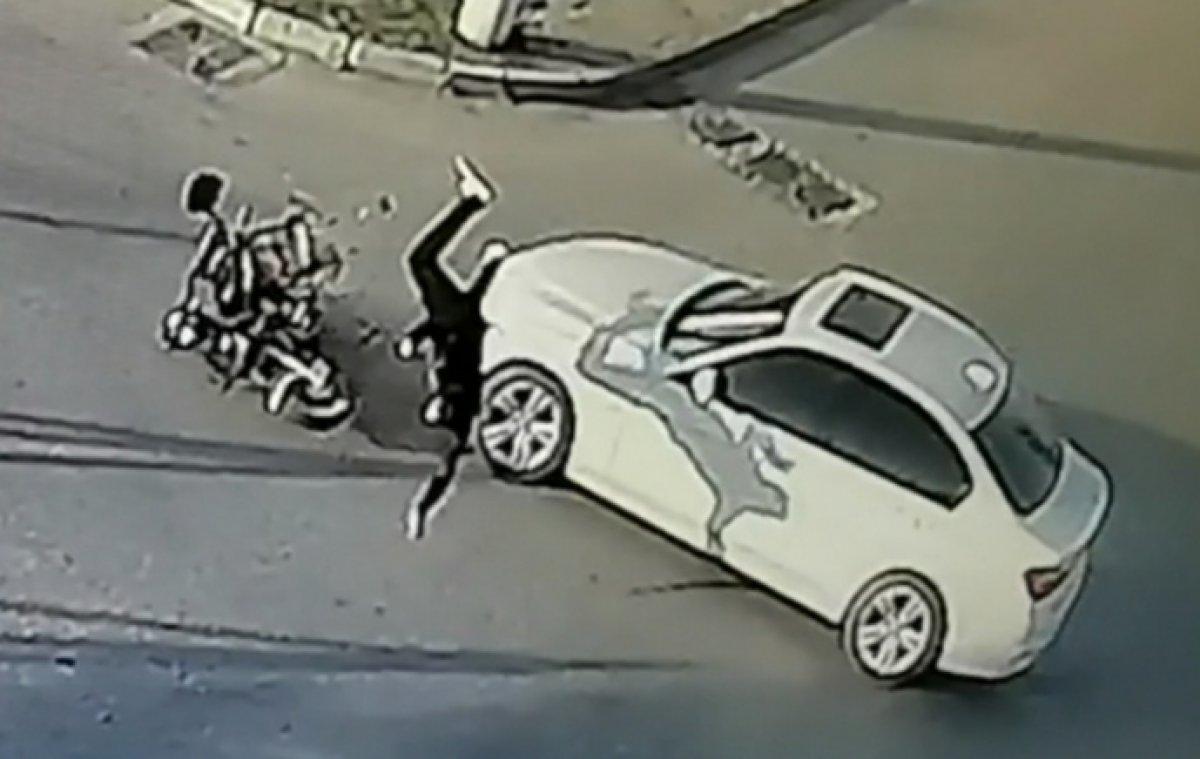 Bursa'da Suriye uyruklu gence otomobil çarptı