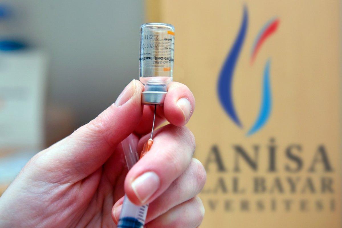 CoronaVac aşı koruyuculuğu ve güvenliği ara sonuçları yayınlandı