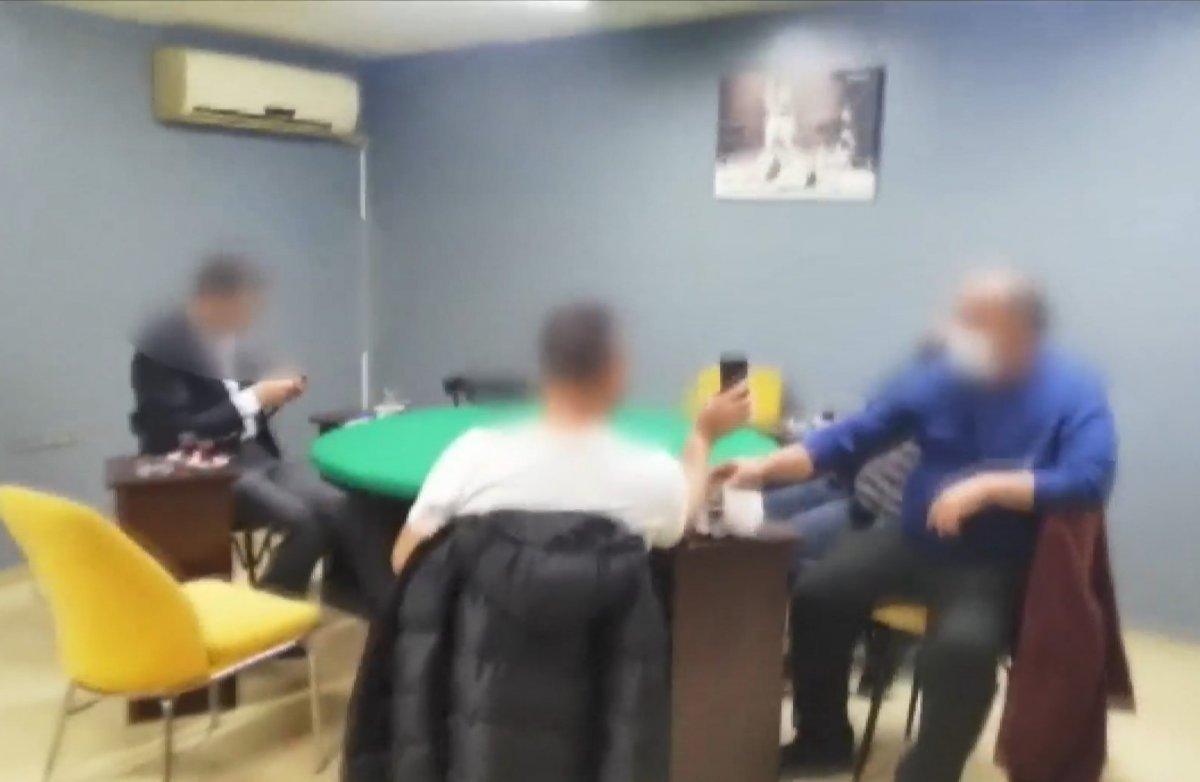 Kocaeli'de kumar baskını: 13 kişiye suçüstü