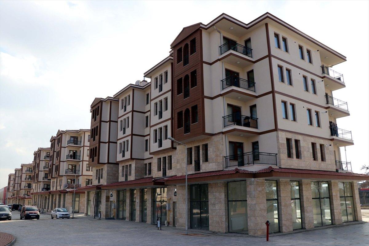 Modern konutlara kavuşan Elazığlılar mutlu