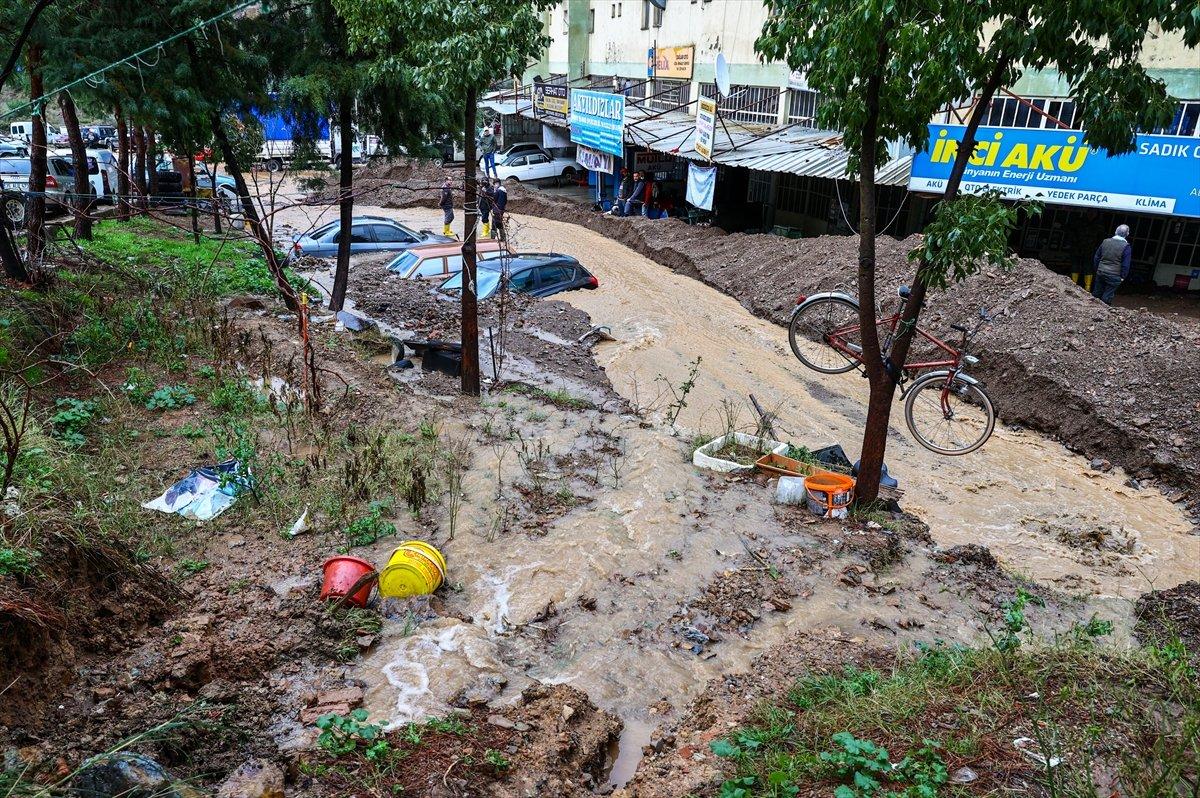 Mahir Ünal, CHP'yi yerel yönetimleriyle özetledi