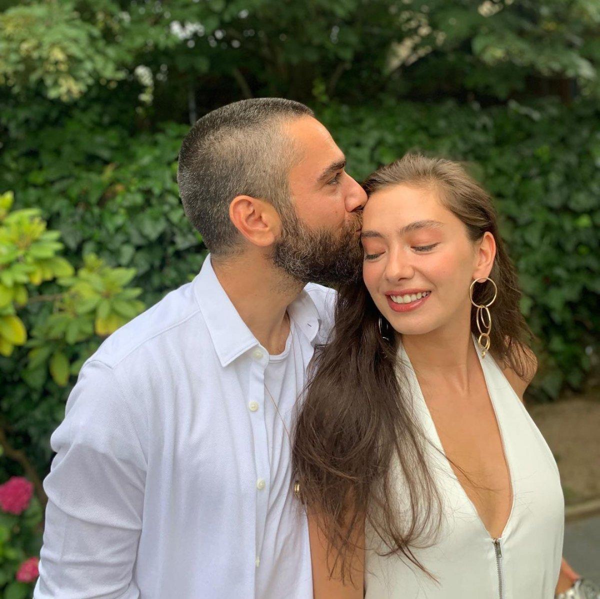 Kadir Doğulu, Neslihan Atagül'ün ayakkabı bağcıklarını bağladı