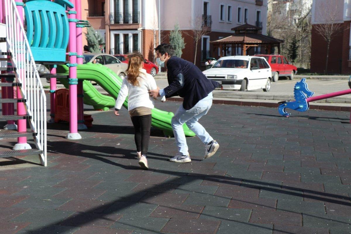 Zonguldak'ta baba, haciz yoluyla kızını görebildi