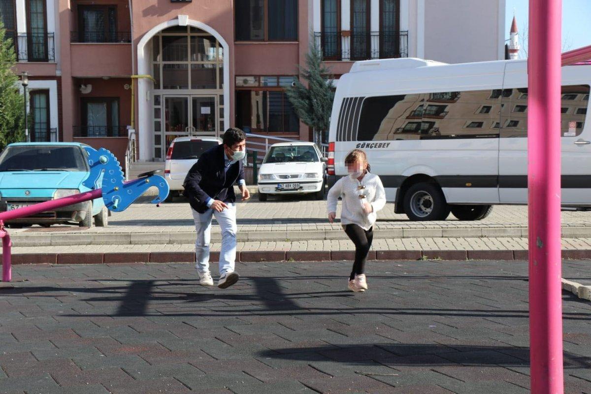 Zonguldak'ta baba, haciz yoluyla kızını görebildi