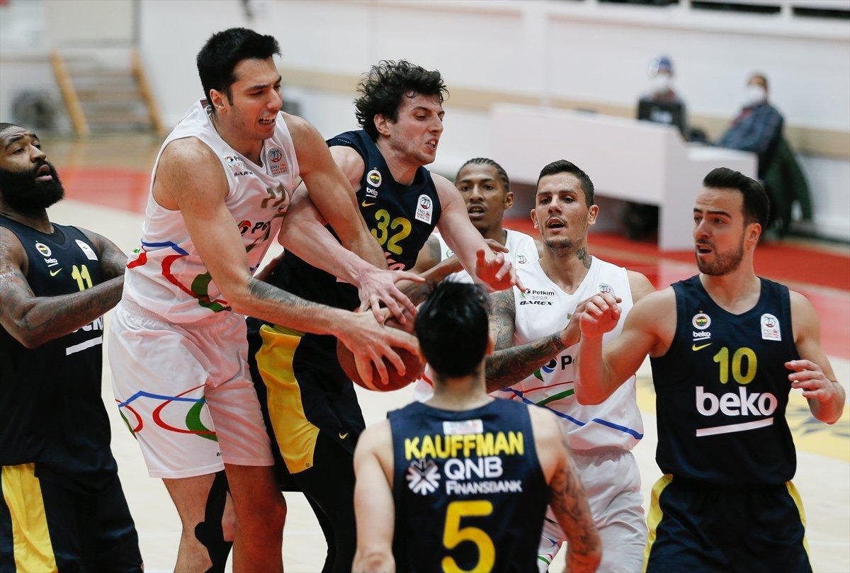 Fenerbahçe ligdeki 15. galibiyetini Petkimspor karşısında aldı