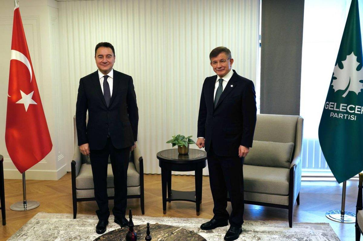 Ali Babacan'dan Ahmet Davutoğlu'na ziyaret