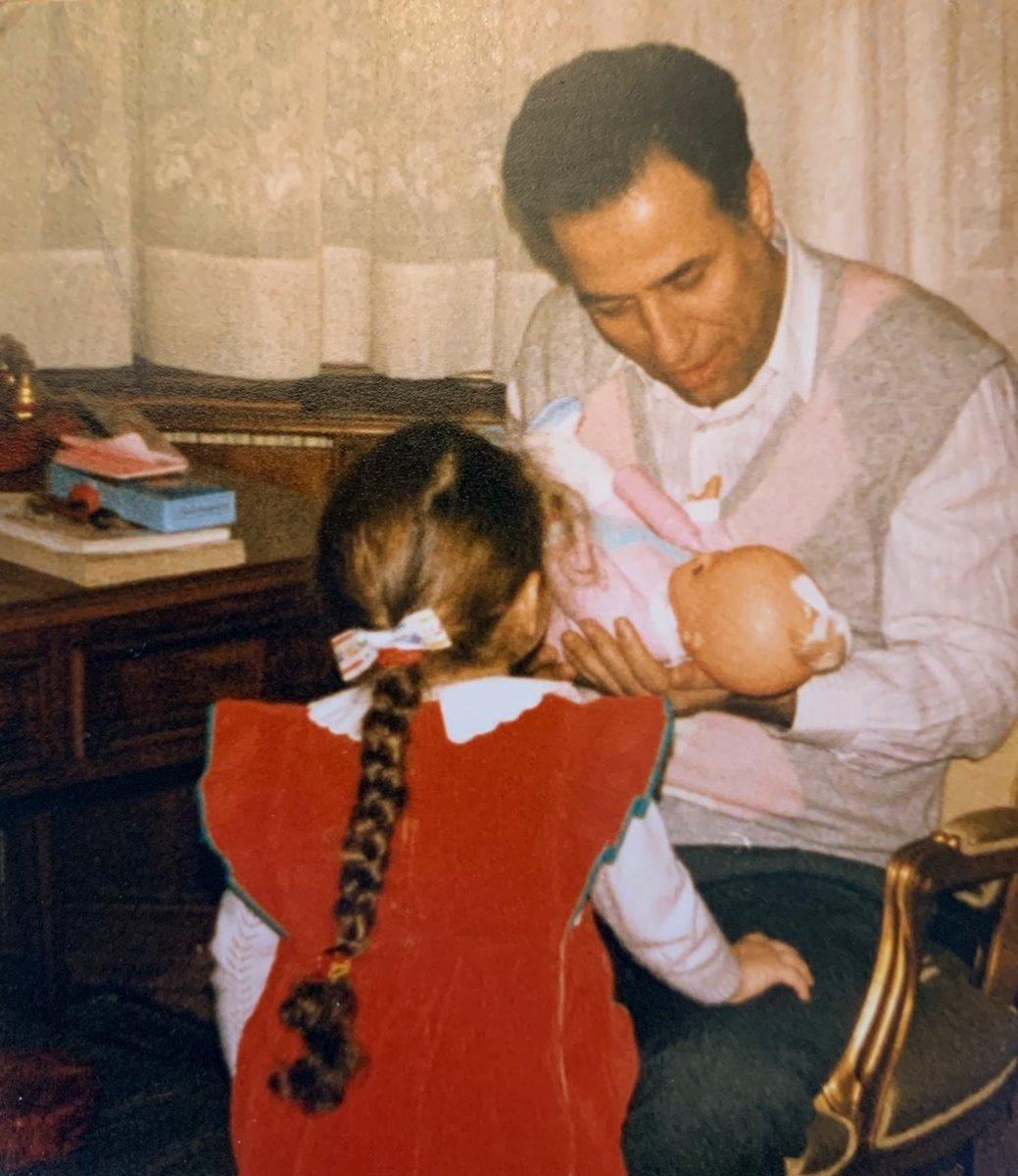 Ezo Sunal'dan hamilelik pozu