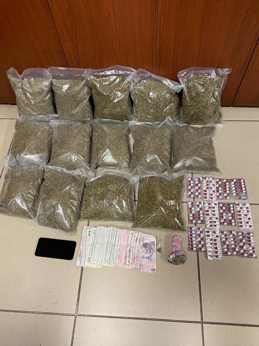 İstanbul'da uyuşturucu operasyonu: 25 şüpheli gözaltında