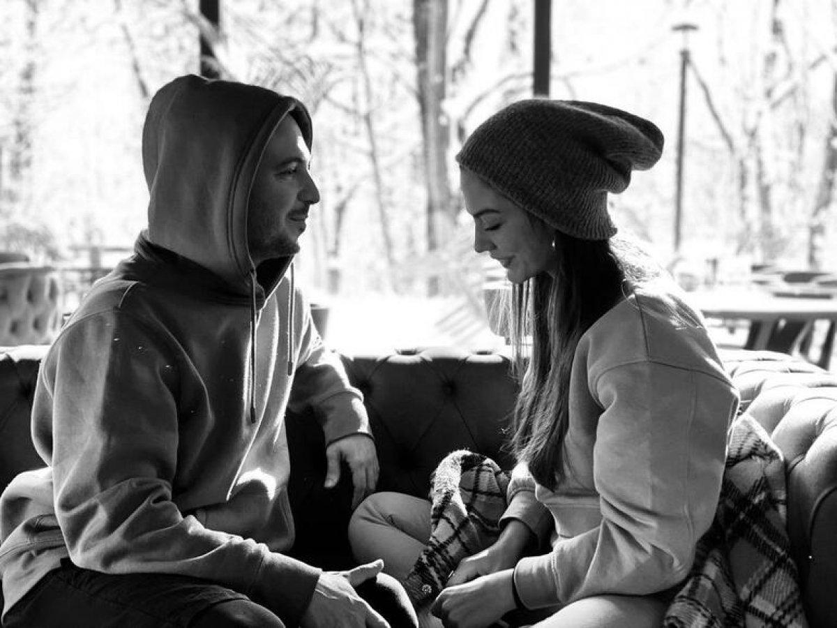 Oğuzhan Koç ve Demet Özdemir'den romantik poz