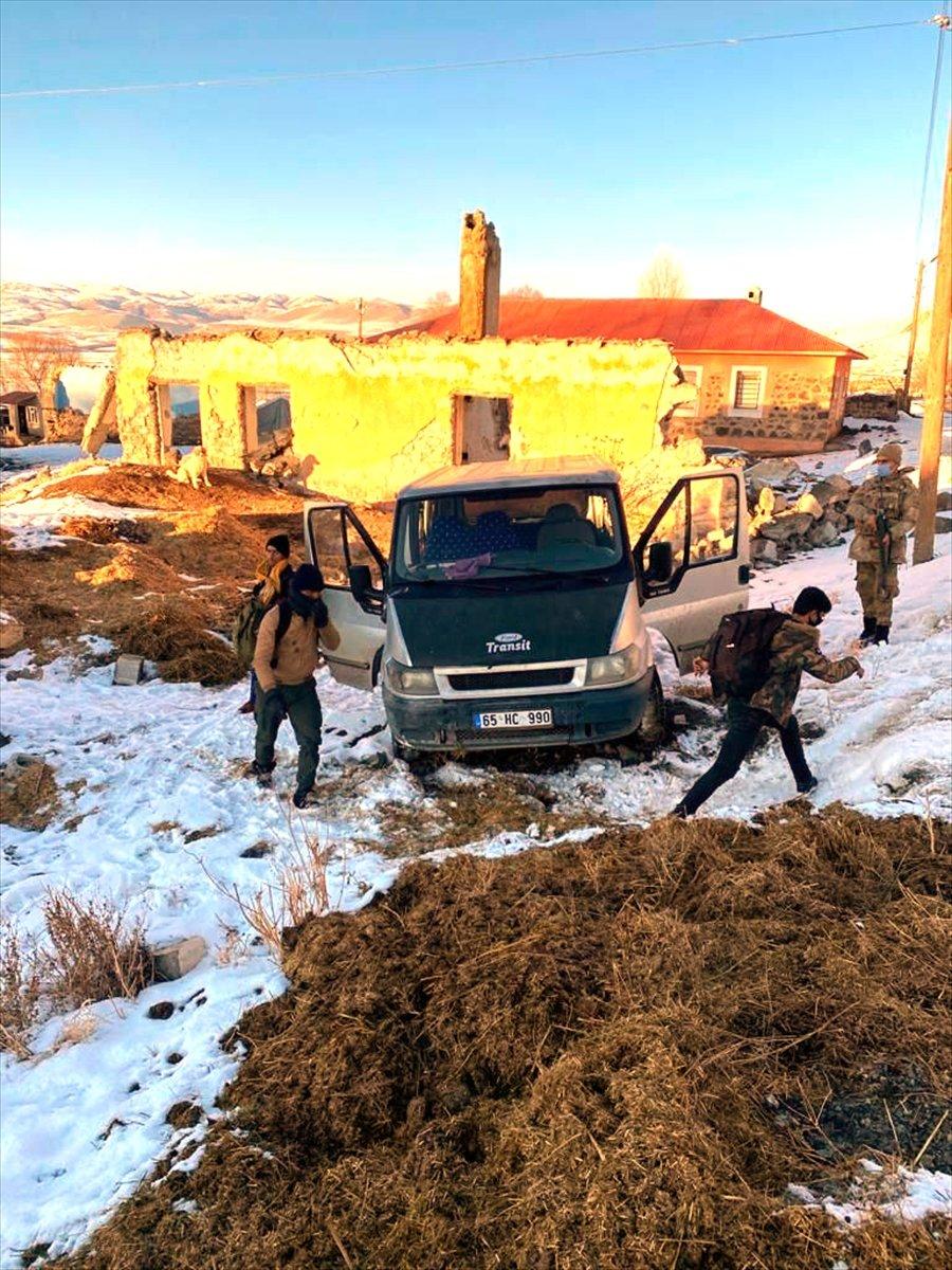 Van’da 73 kaçak göçmen yakalandı