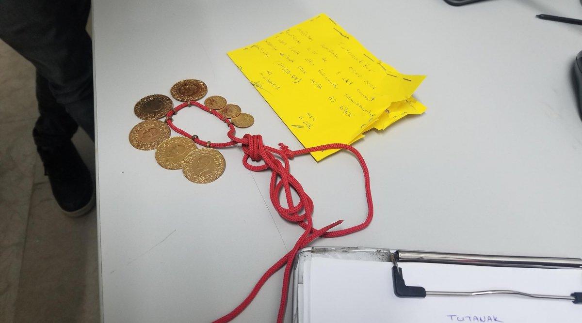 Kütahya'da markette 20 bin liralık altın bulundu