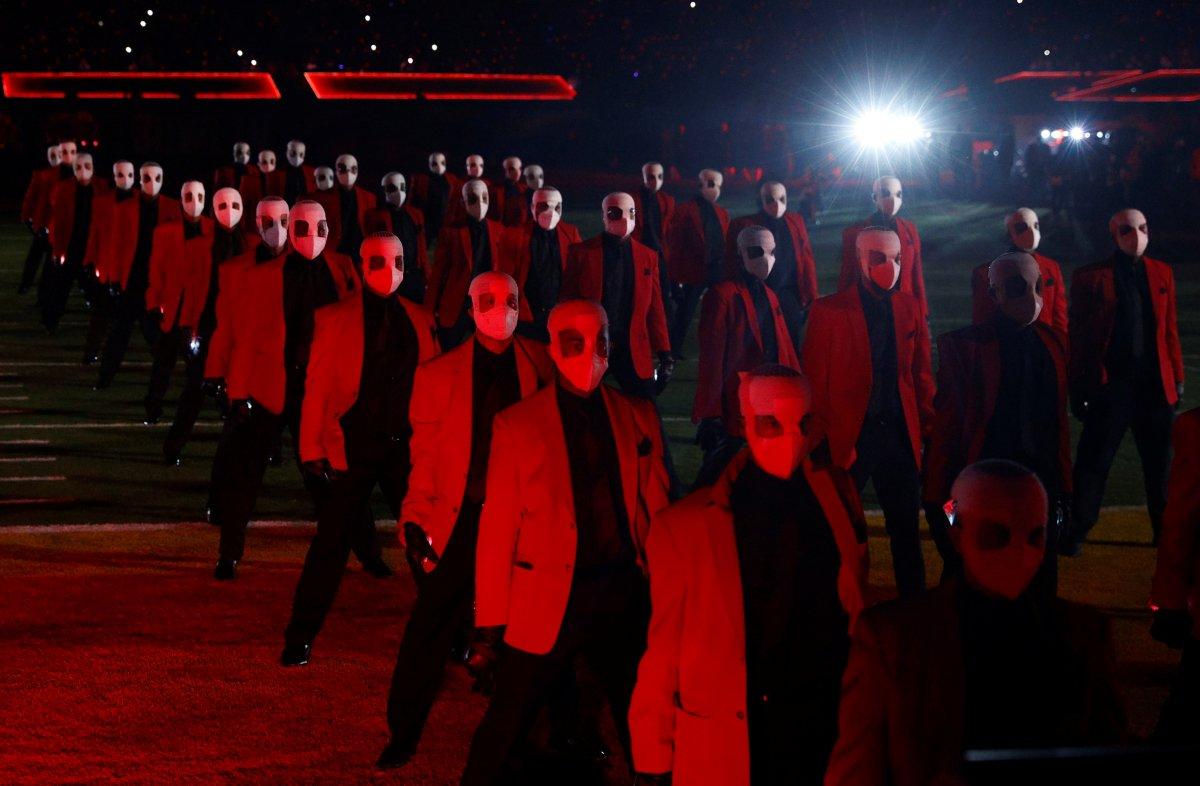 Super Bowl'da korona önlemleri unutuldu