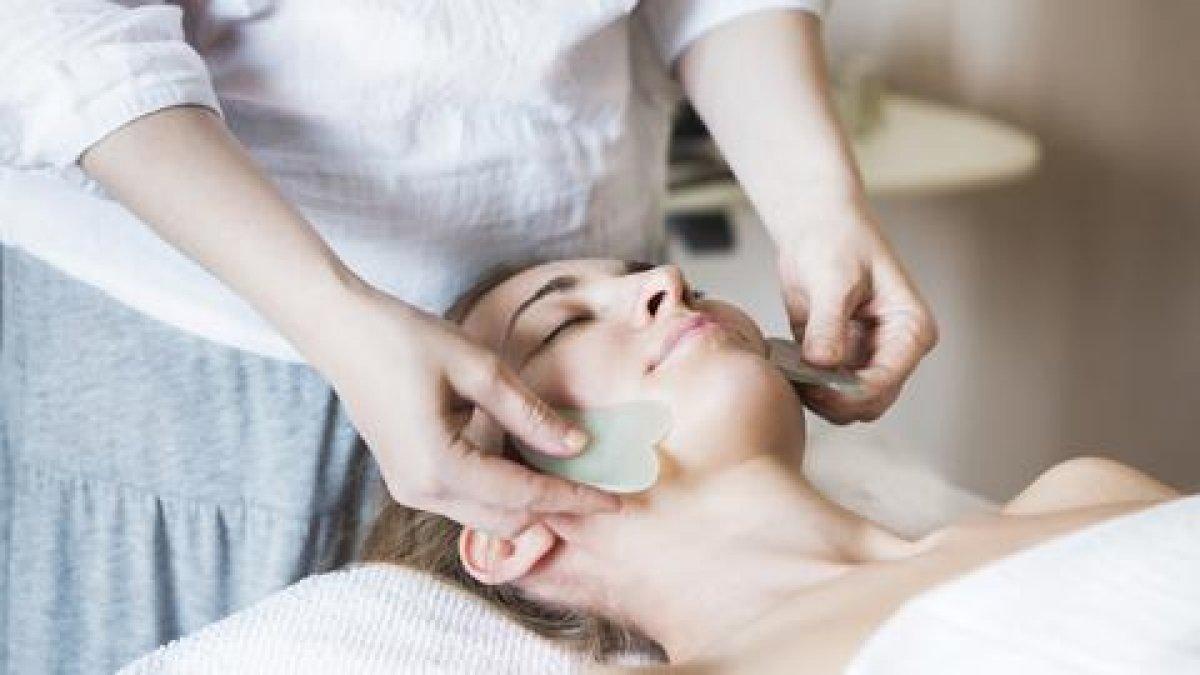 Gua Sha taşı nedir, faydaları nelerdir? Gua Sha taşı nasıl kullanılır?