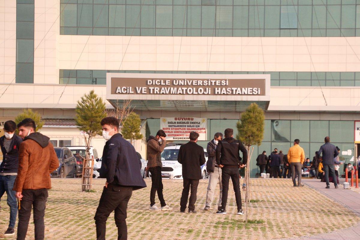 Diyarbakır'da aileler arasında silahlı sopalı kavga