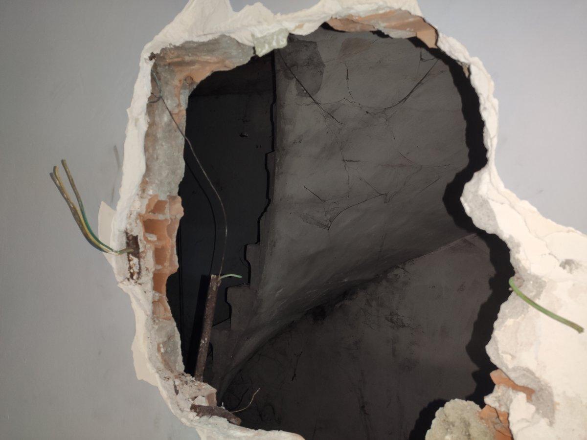 Fatih'te 1 milyon TL çaldıkları kasada, 5 TL bırakıp kayıplara karıştılar