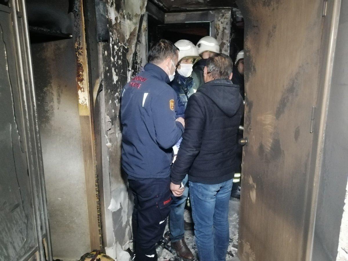 Aksaray'da intihar etmek isteyen kişi hem kendini hem oteli yaktı