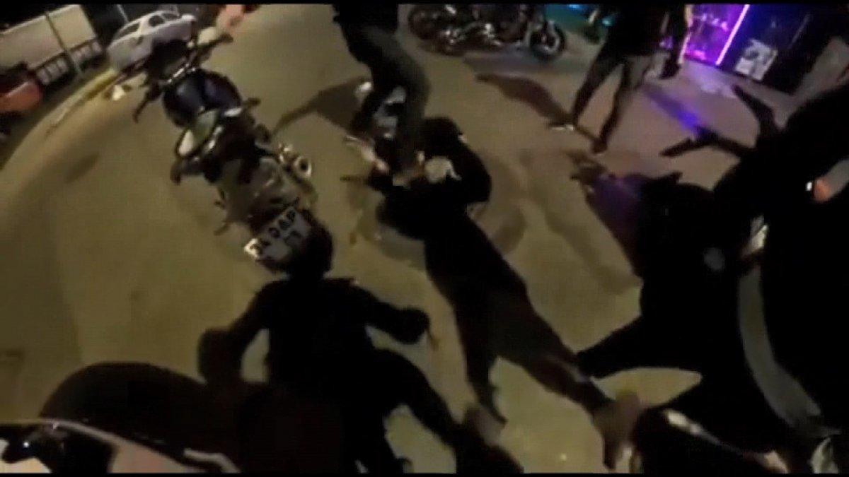 Ümraniye'de otomobil sürücüsüne dayak