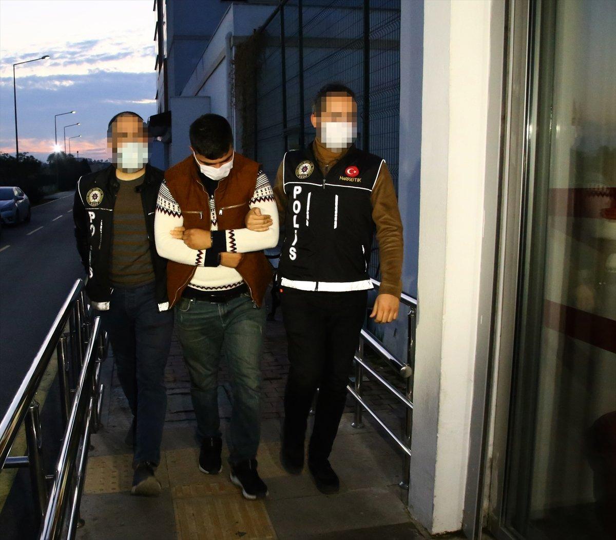Adana'da uyuşturucuya özendirenlere yönelik operasyon