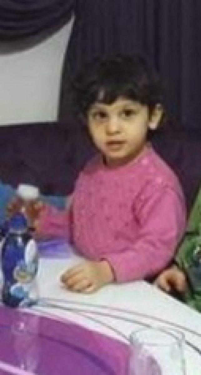 Kocaeli'de 6 yaşındaki kız çocuğu çöp kamyonunun altında kaldı