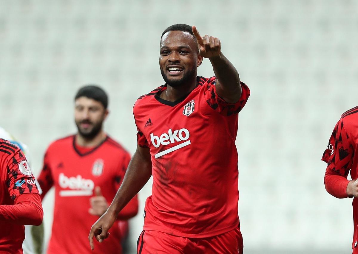 PAOK'un Cyle Larin pişmanlığı