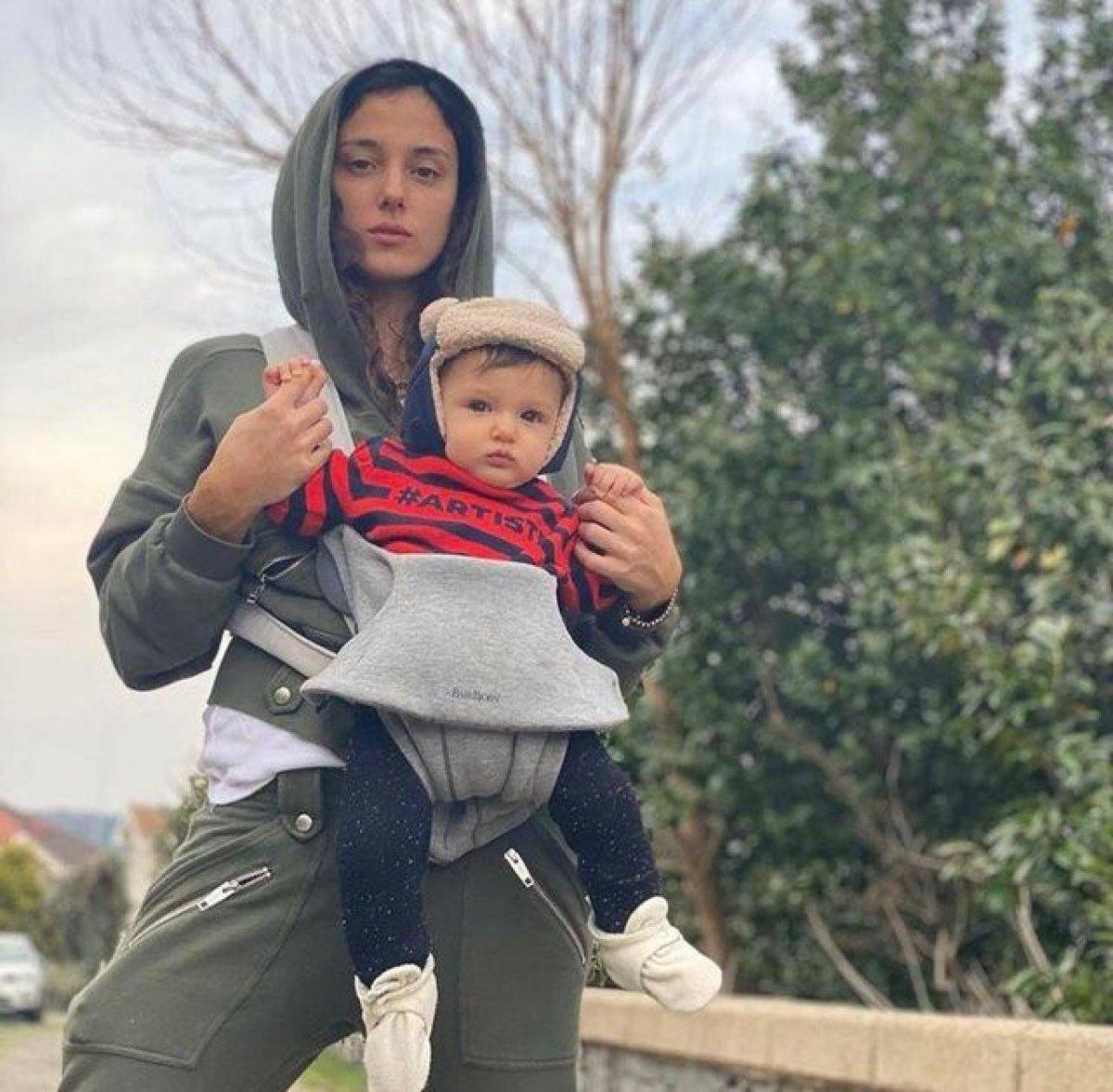 Cansu Tosun'dan anne-oğul pozu