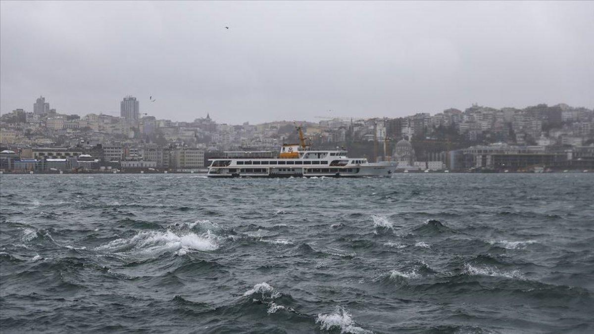 Meteoroloji'den İstanbul için fırtına uyarısı