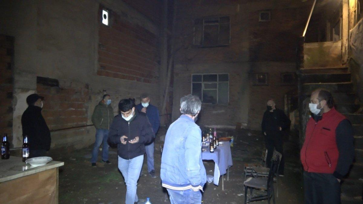 Bursa'da polis, kaçak meyhaneyi müşteri gibi bastı