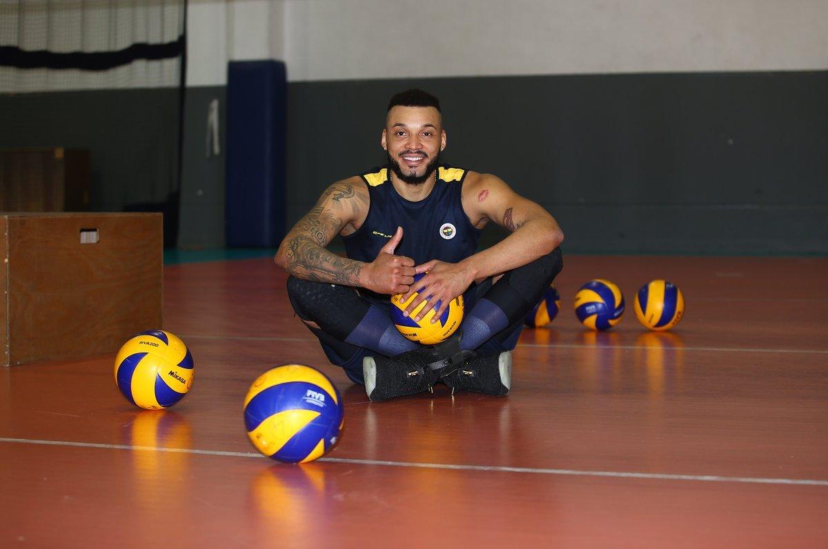 Salvador Hidalgo'dan Harun Tekin'e tepki