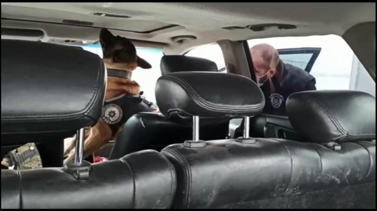 Muş’ta baldızının otomobiliyle uyuşturucu taşırken yakalandı