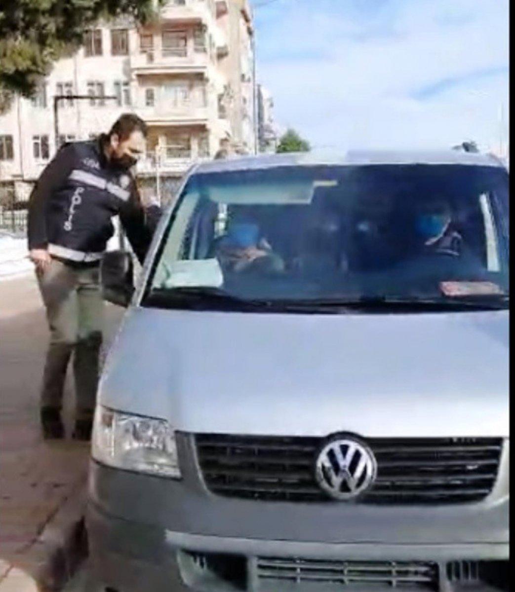 Tekirdağ'da 8 kişilik minibüste 19 göçmen yakalandı