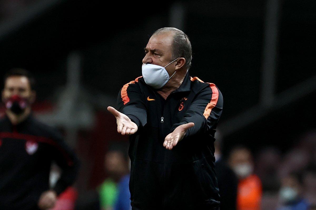 Fatih Terim: Abdulkadir Bitigen'in lehimize penaltı vermesini beklemiyoruz