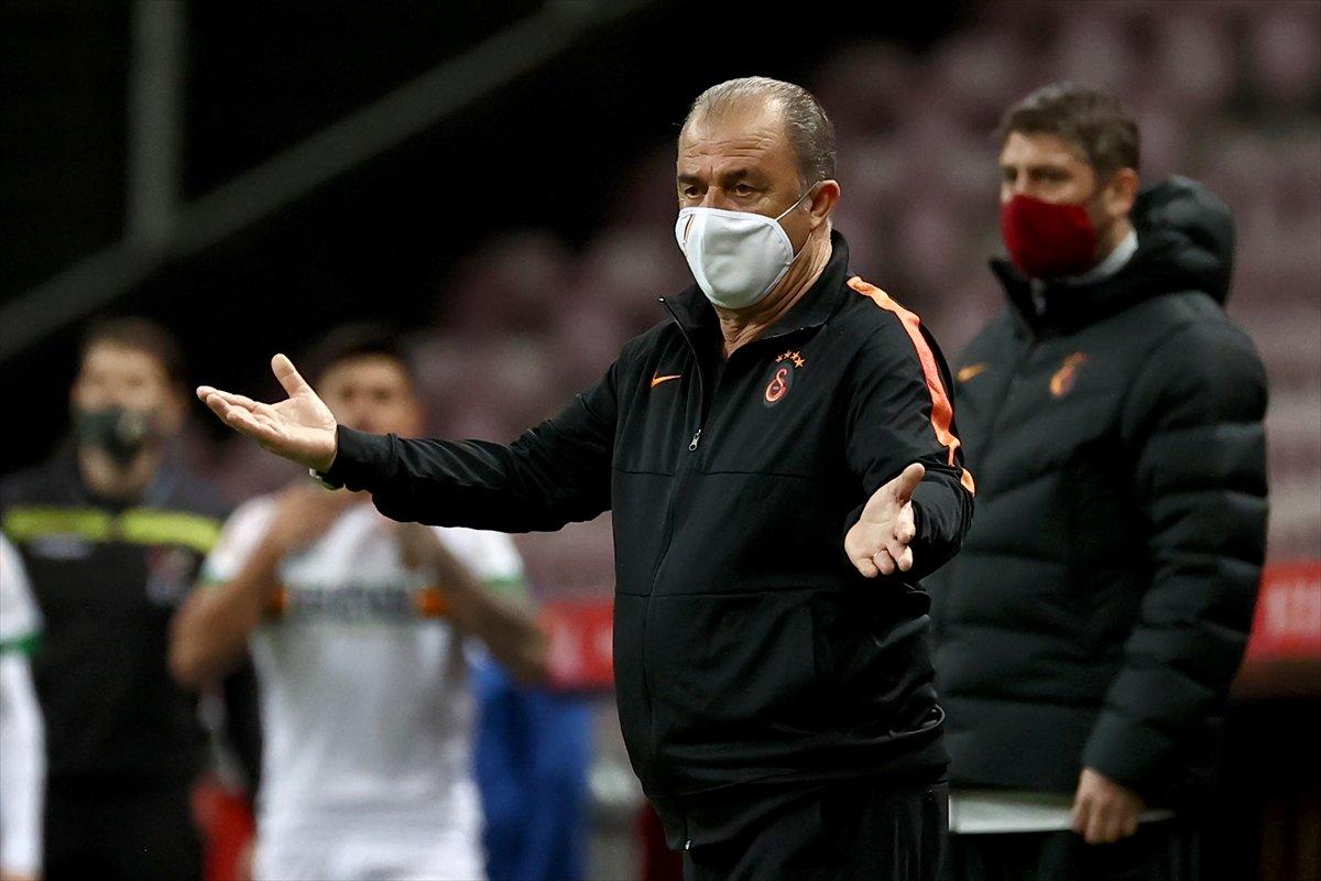 Fatih Terim: Abdulkadir Bitigen'in lehimize penaltı vermesini beklemiyoruz