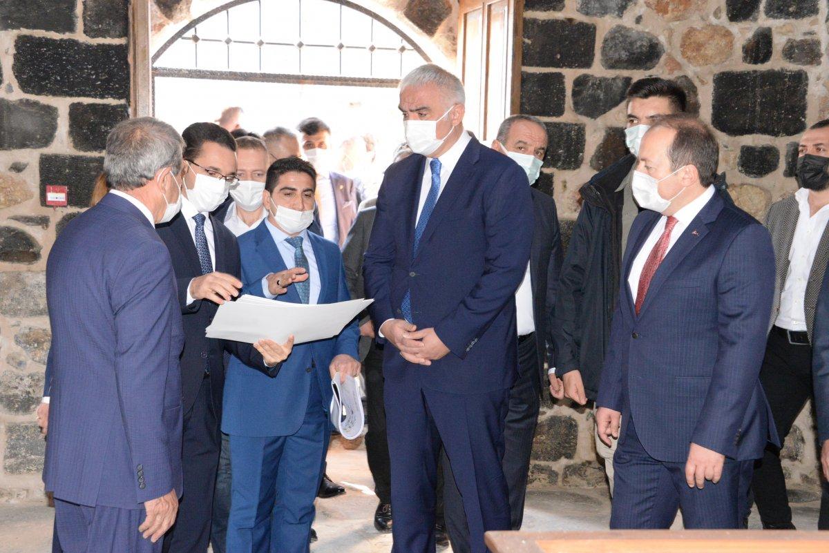 Bakan Ersoy: Şırnak'ın turizmden iyi pay alması için gerekenleri yapacağız