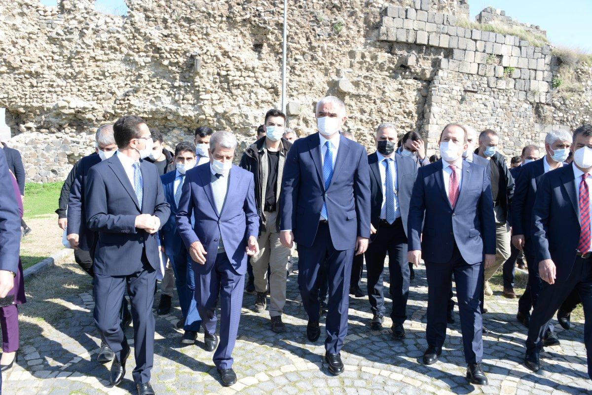 Bakan Ersoy: Şırnak'ın turizmden iyi pay alması için gerekenleri yapacağız