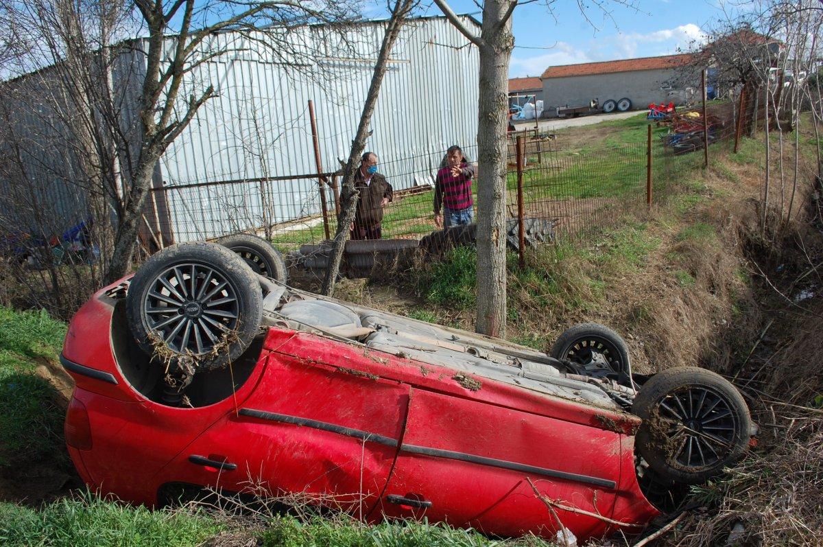 Tekirdağ'da yoldan çıkan otomobil su kanalına uçtu