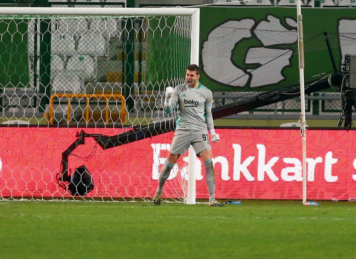 Utku: Penaltıyı kimin nereye atacağını su şişesine yazdık