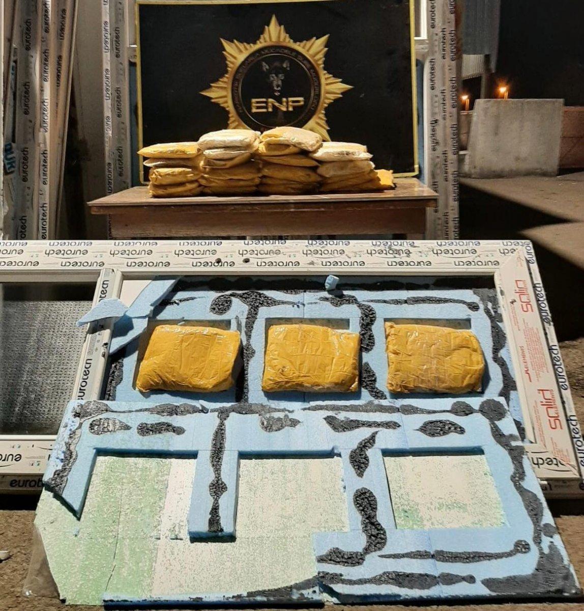 Erzurum'da, üç araçtan 56 kilo uyuşturucu çıktı