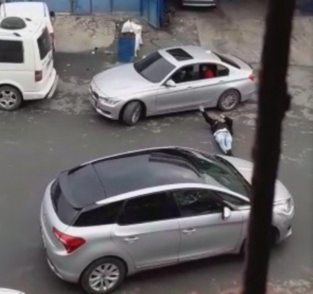 Esenyurt'ta çıkan silahlı kavgada polis memuru yaralandı