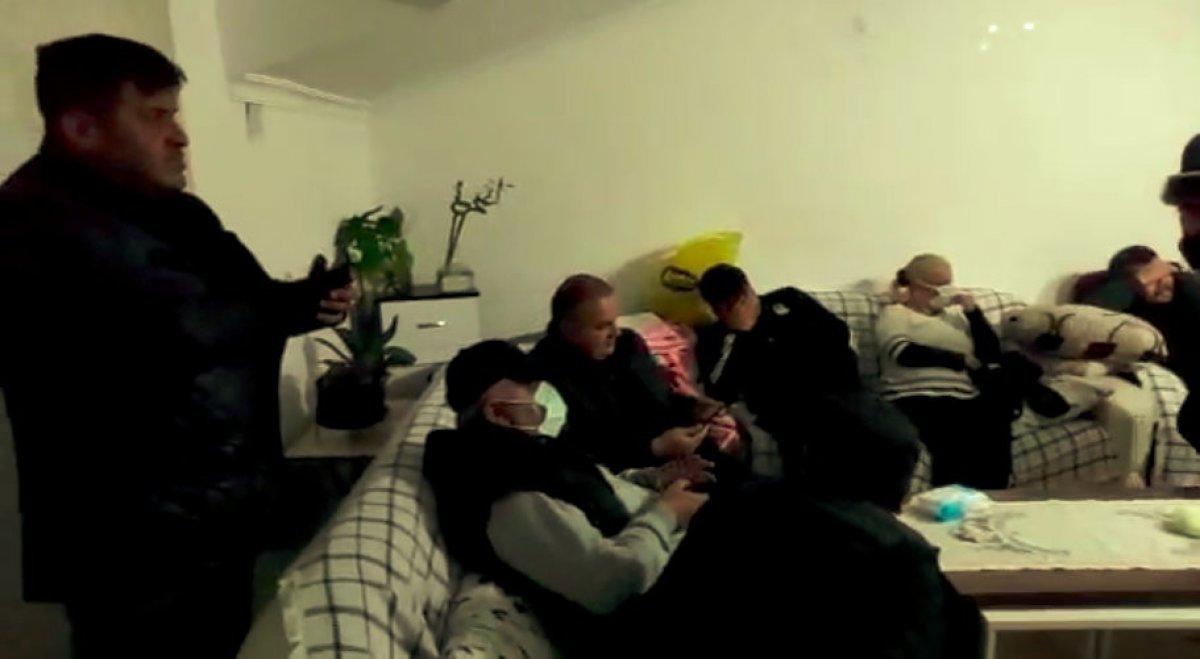 Antalya'da jandarma itfaiye merdiveni ile kumar baskını yaptı